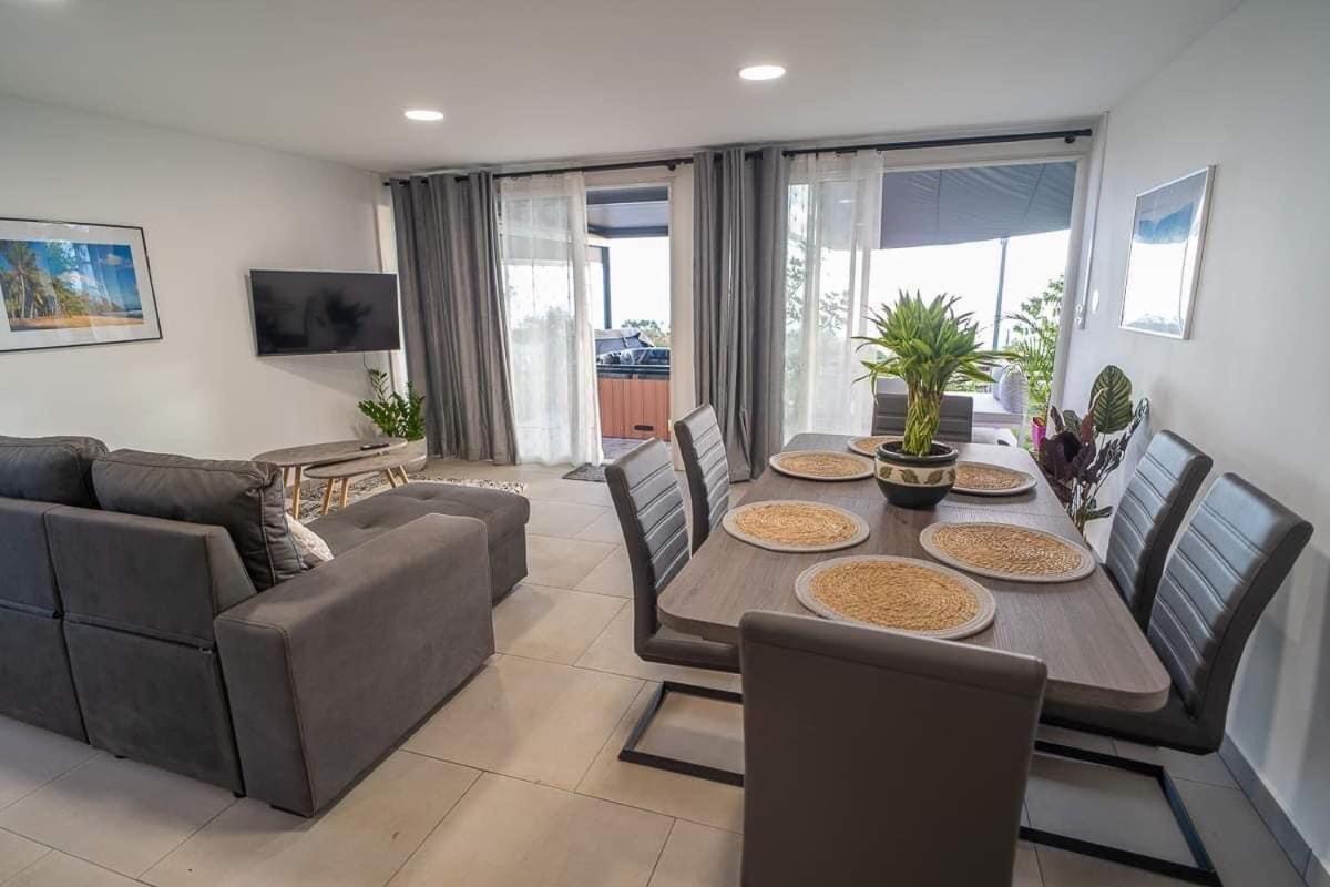 Villa, Lossy Льо Тампон Екстериор снимка