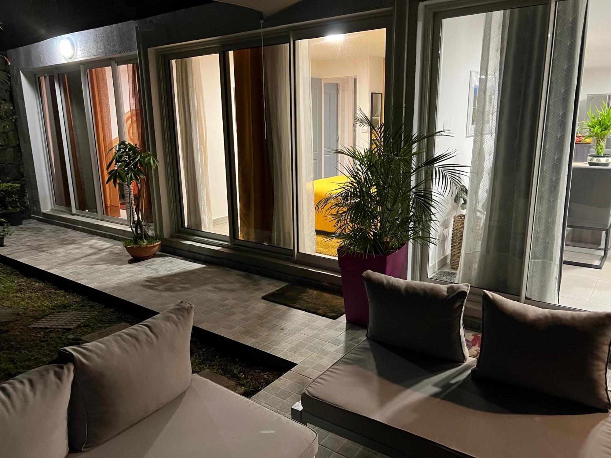 Villa, Lossy Льо Тампон Екстериор снимка