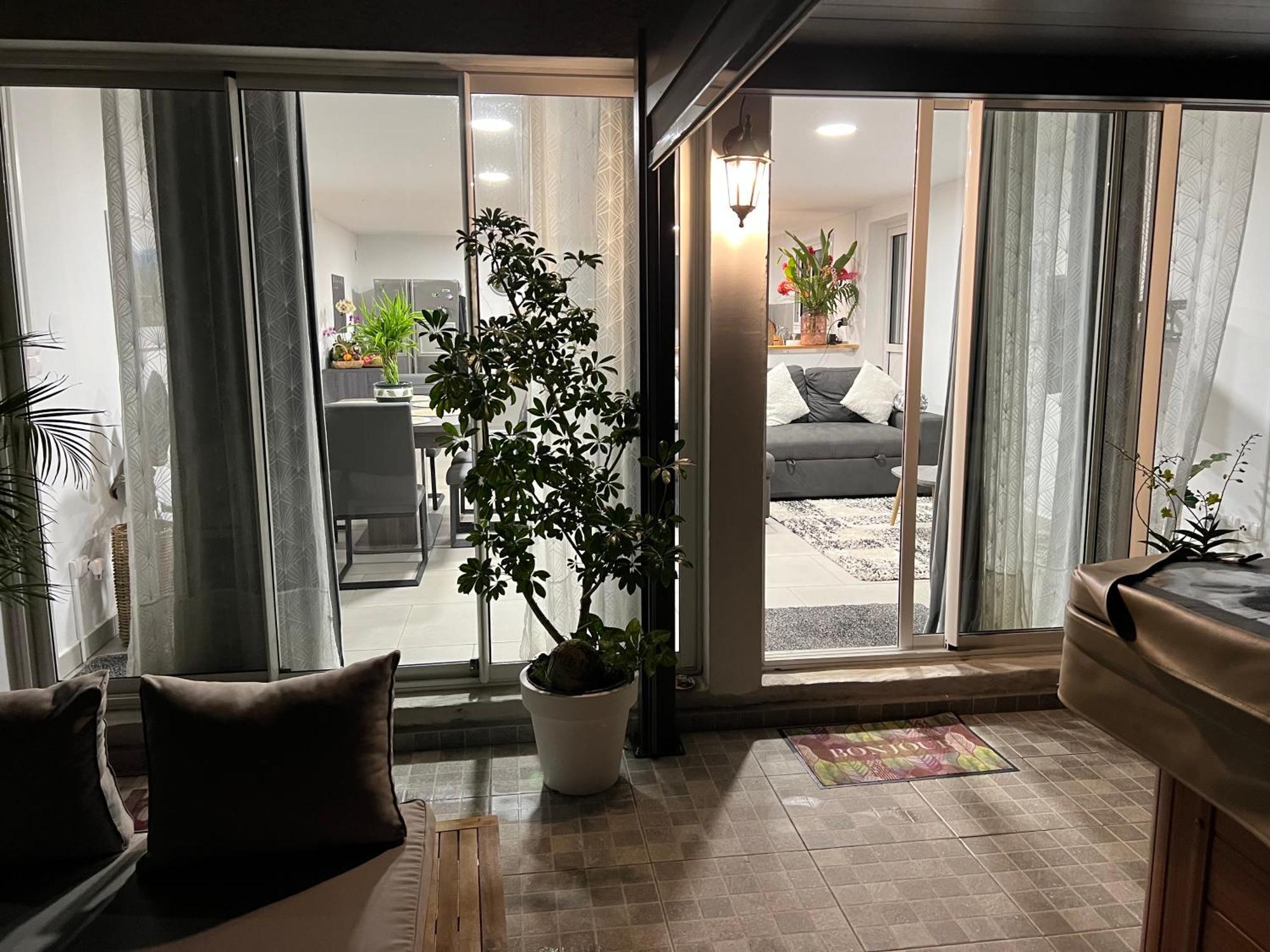 Villa, Lossy Льо Тампон Екстериор снимка